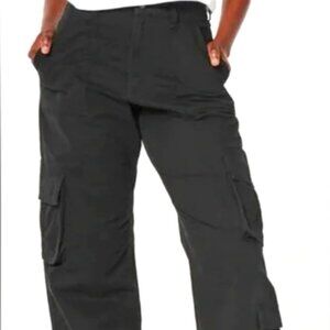 Hollister Ultra High-Rise Baggy Cargo Pants - 26R - True Black